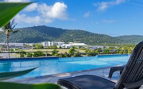 At Waterfront Whitsunday Retreat - Adults Only
