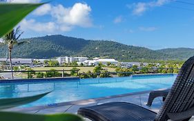 At Waterfront Whitsunday Retreat - Adults Only